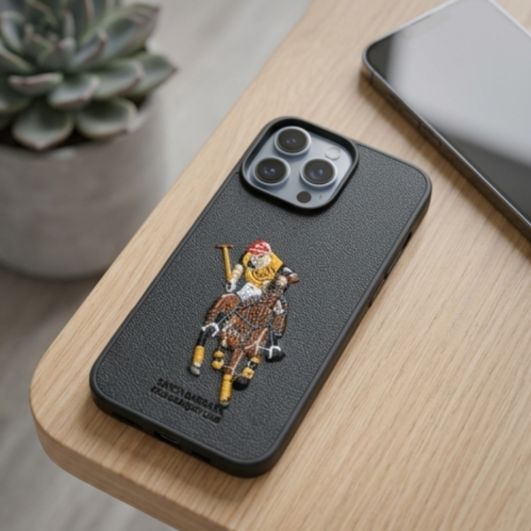 Santa Barbara Leather Case – Premium Black Cover for iPhone Pro / Pro Max